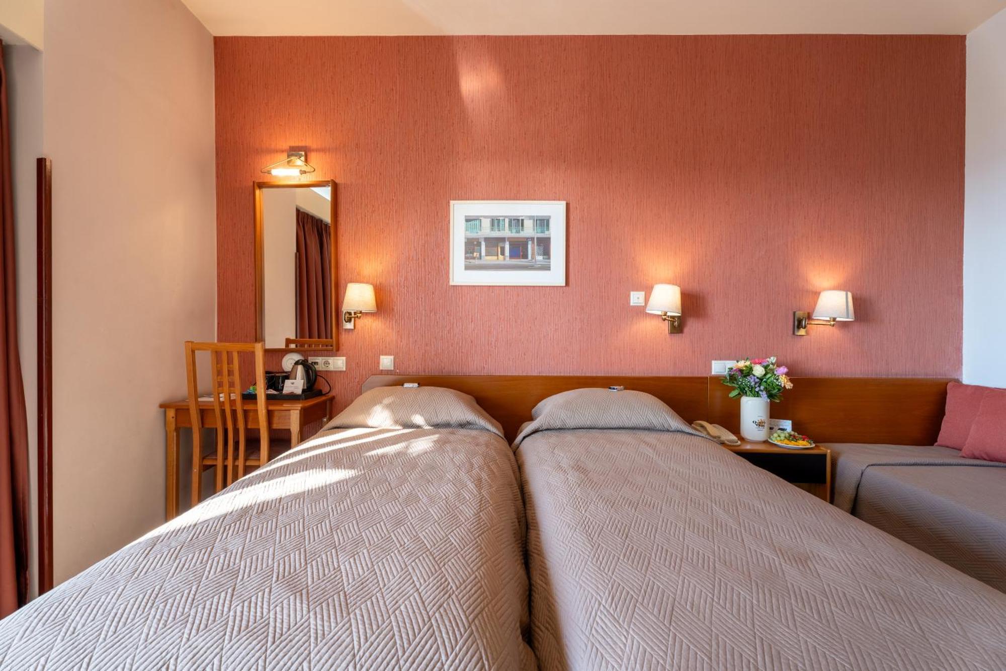Queen Olga Hotel Tesalonika Bagian luar foto