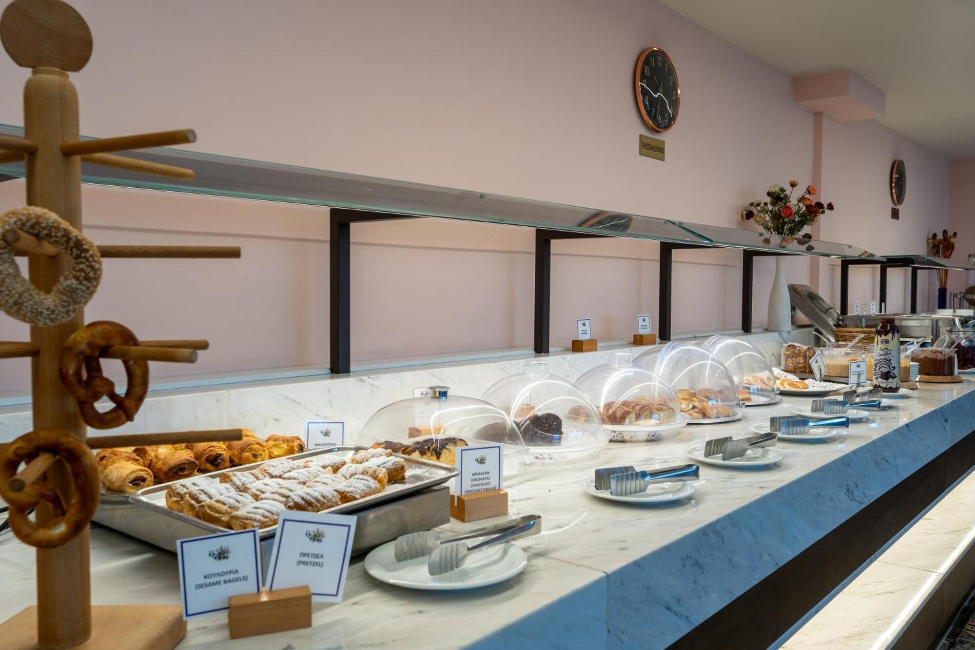 Queen Olga Hotel Tesalonika Bagian luar foto