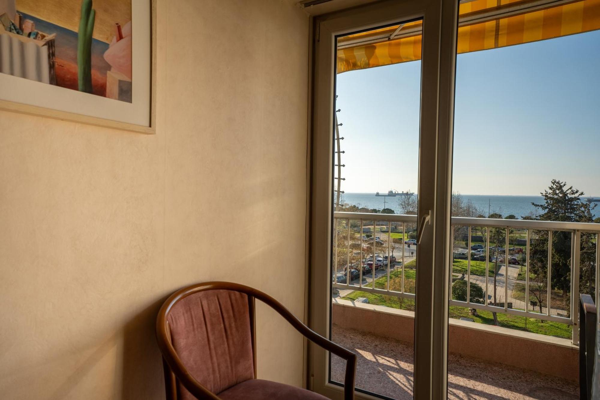 Queen Olga Hotel Tesalonika Bagian luar foto