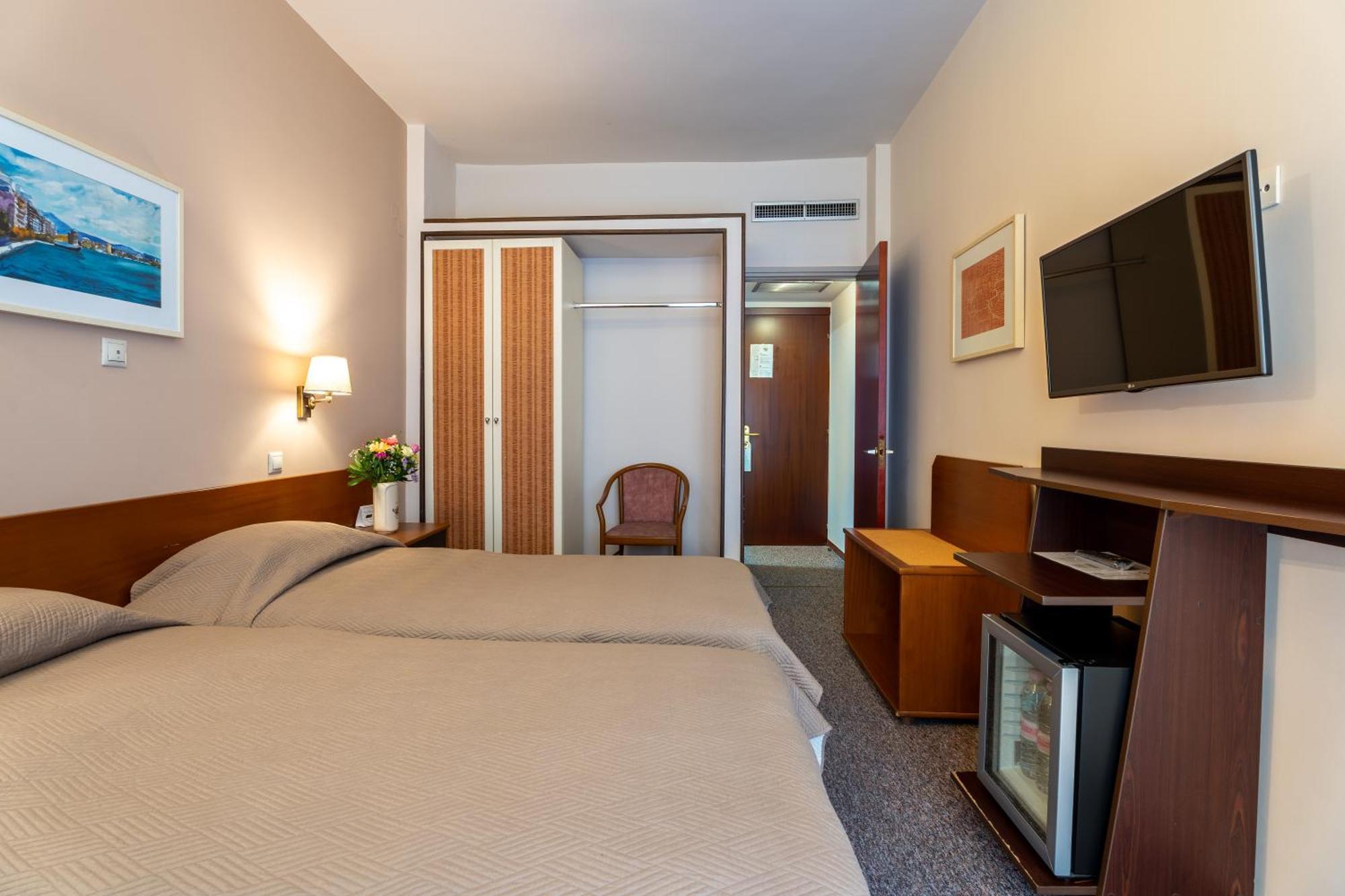 Queen Olga Hotel Tesalonika Bagian luar foto