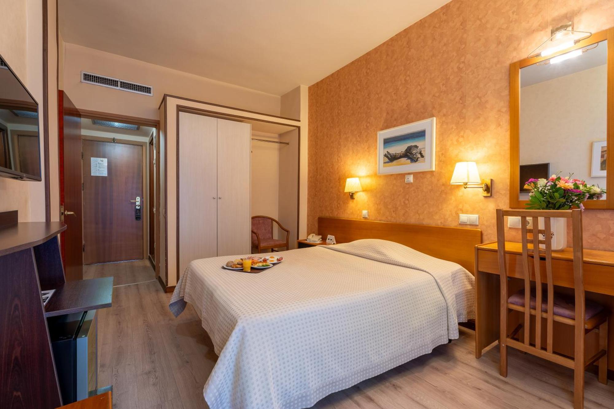 Queen Olga Hotel Tesalonika Bagian luar foto