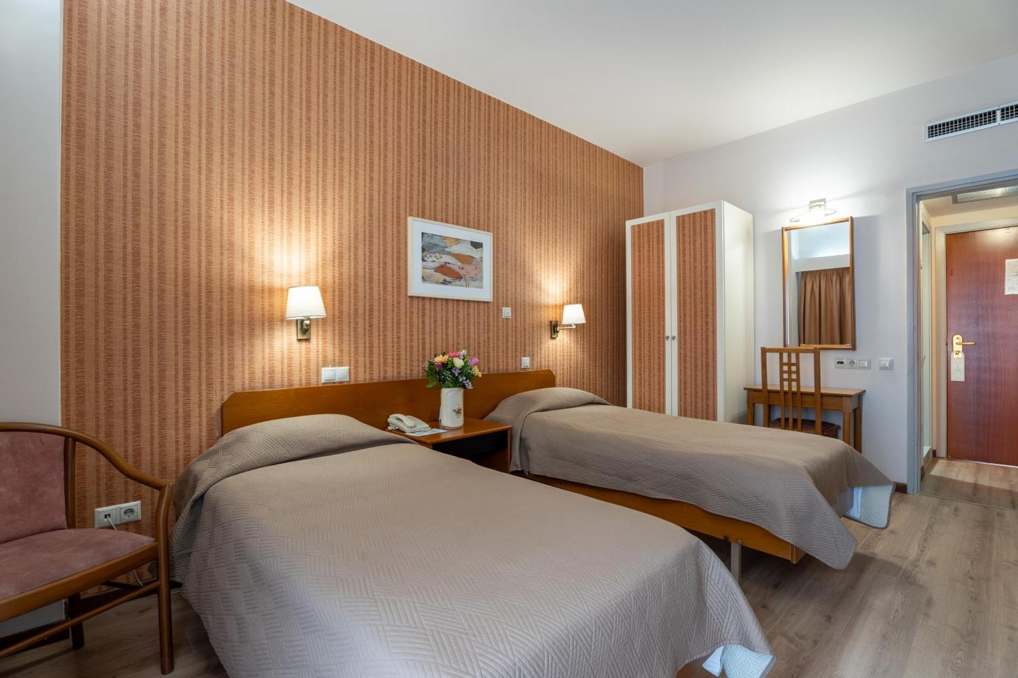 Queen Olga Hotel Tesalonika Bagian luar foto